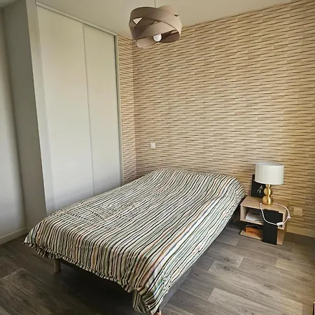 Maison Avec Deux Chambres, Un Jardin Et Terrasse * Vannes