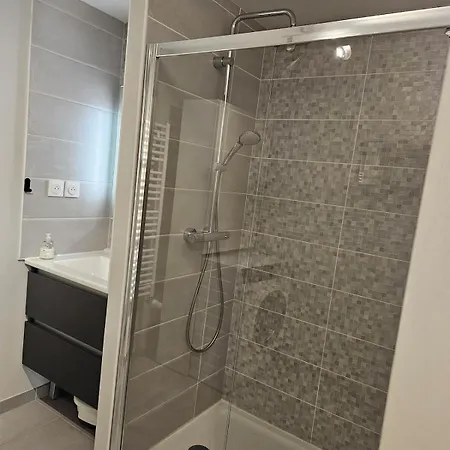 Dom wakacyjny Maison Avec Deux Chambres, Un Jardin Et Terrasse